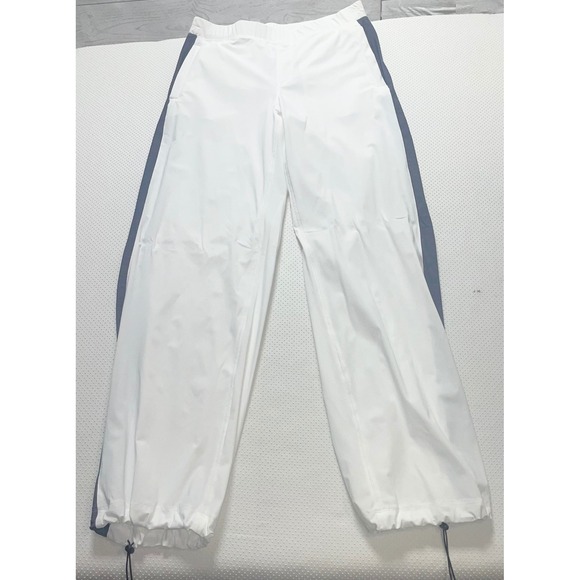 Lululemon‎ Women's White & Gray Size 8 Track Pants Side Stripe Drawstring - Picture 1 of 4